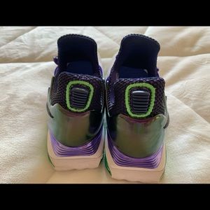 Nike woman’s workout shoes